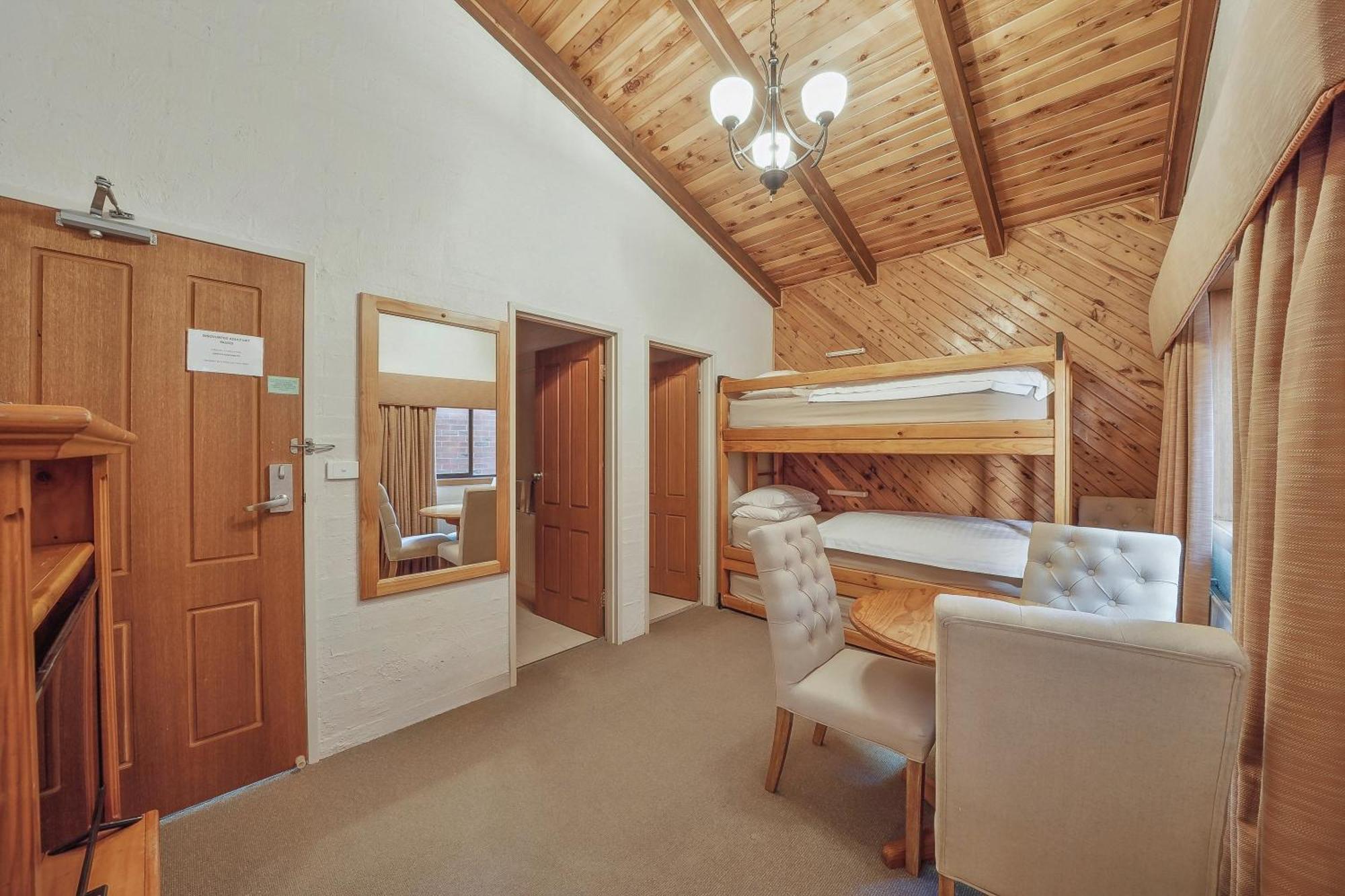 Hotel Pension Grimus Mount Buller Kültér fotó